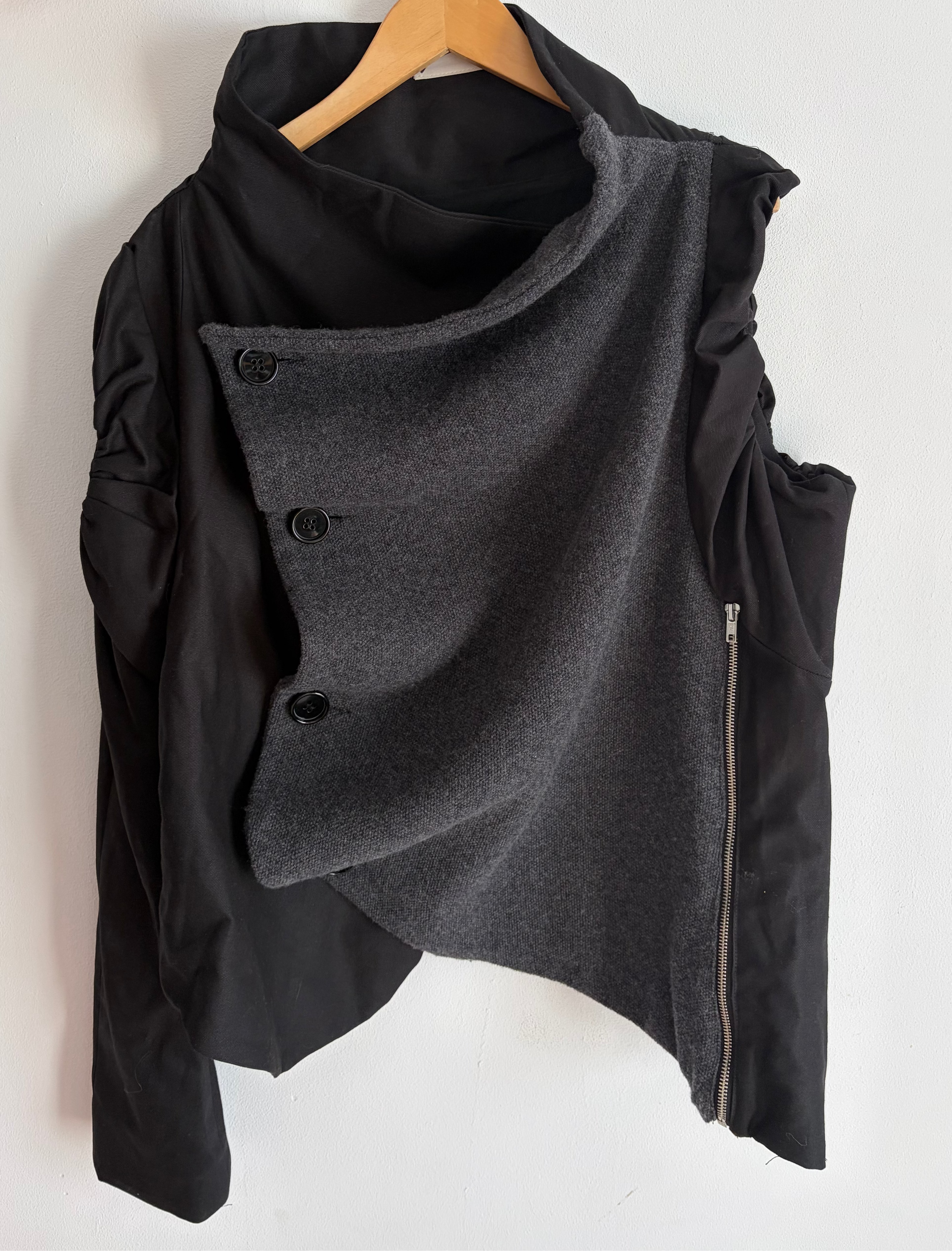 Sirr jacket